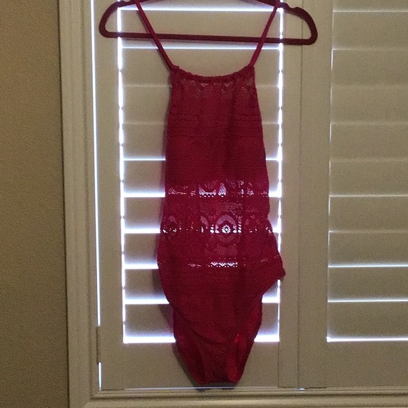 COPY - Kenneth Cole reaction crochet swimsuit - Picture 4 of 4